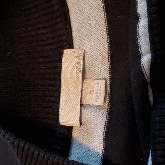 Sweater - Picture 3 of 4